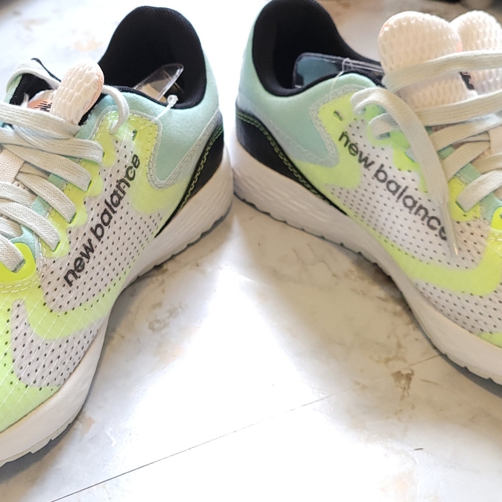 Shoes - Picture 4 of 6